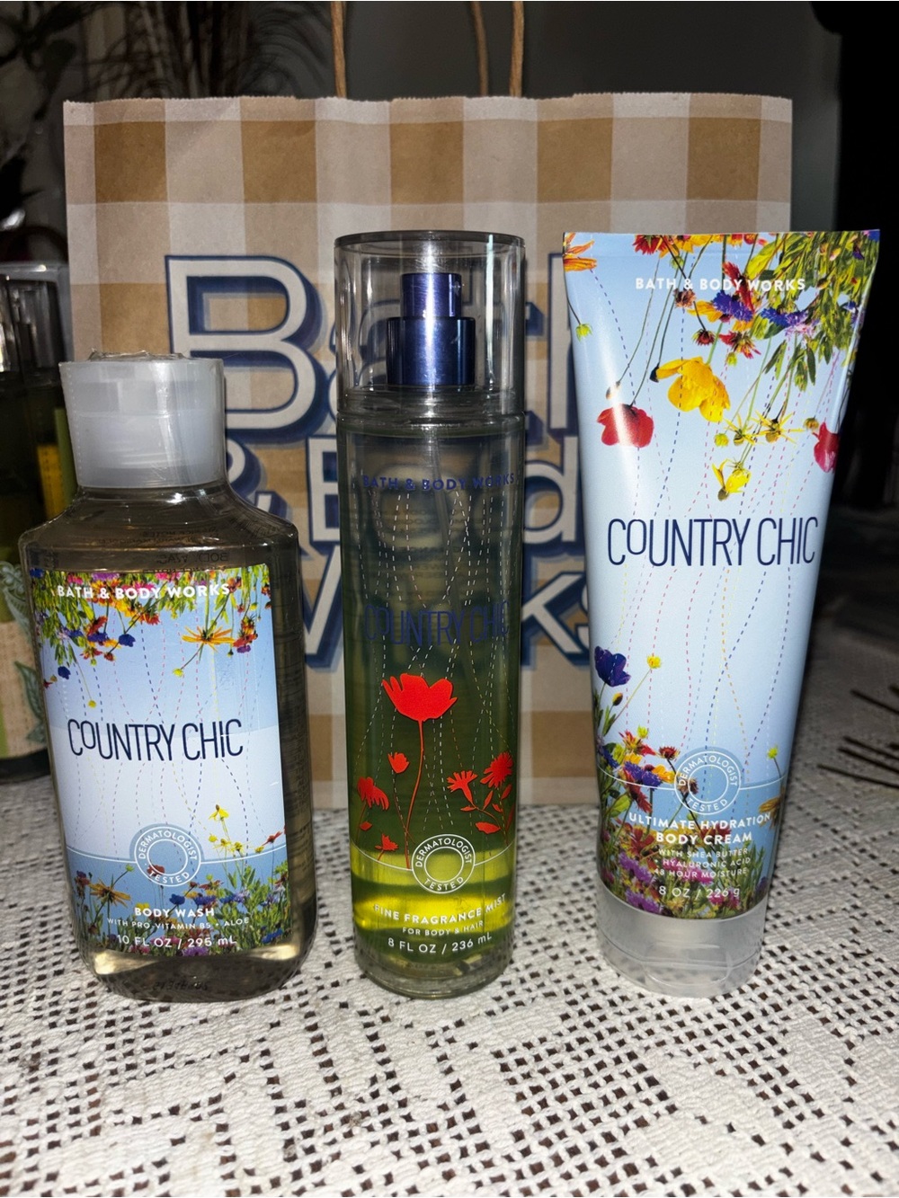 (2026) Bath & Body Works Country Chic Moisturizing Body Cream & Wash